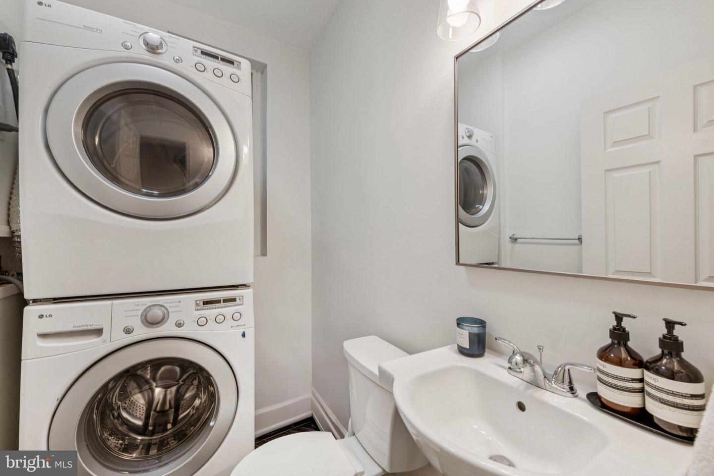 55 S ST NW, WASHINGTON, District Of Columbia 20001, 4 Bedrooms Bedrooms, ,3 BathroomsBathrooms,Residential,For sale,55 S ST NW,DCDC2211576 MLS # DCDC2211576