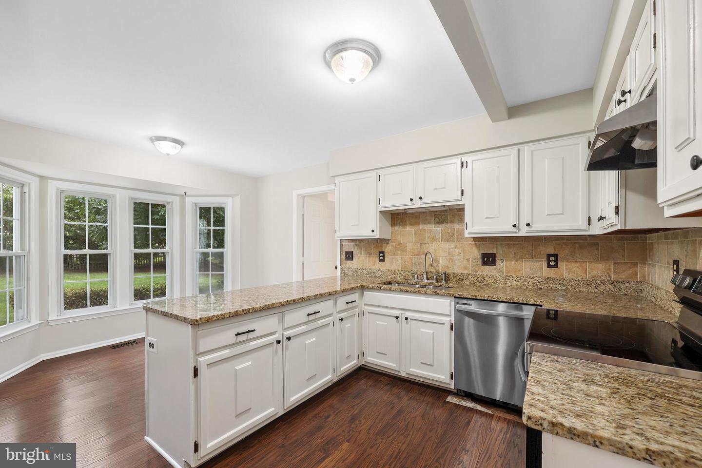 4095 BRAXTON RD, CHANTILLY, Virginia 20151, 4 Bedrooms Bedrooms, ,2 BathroomsBathrooms,Residential,For sale,4095 BRAXTON RD,VAFX2256920 MLS # VAFX2256920