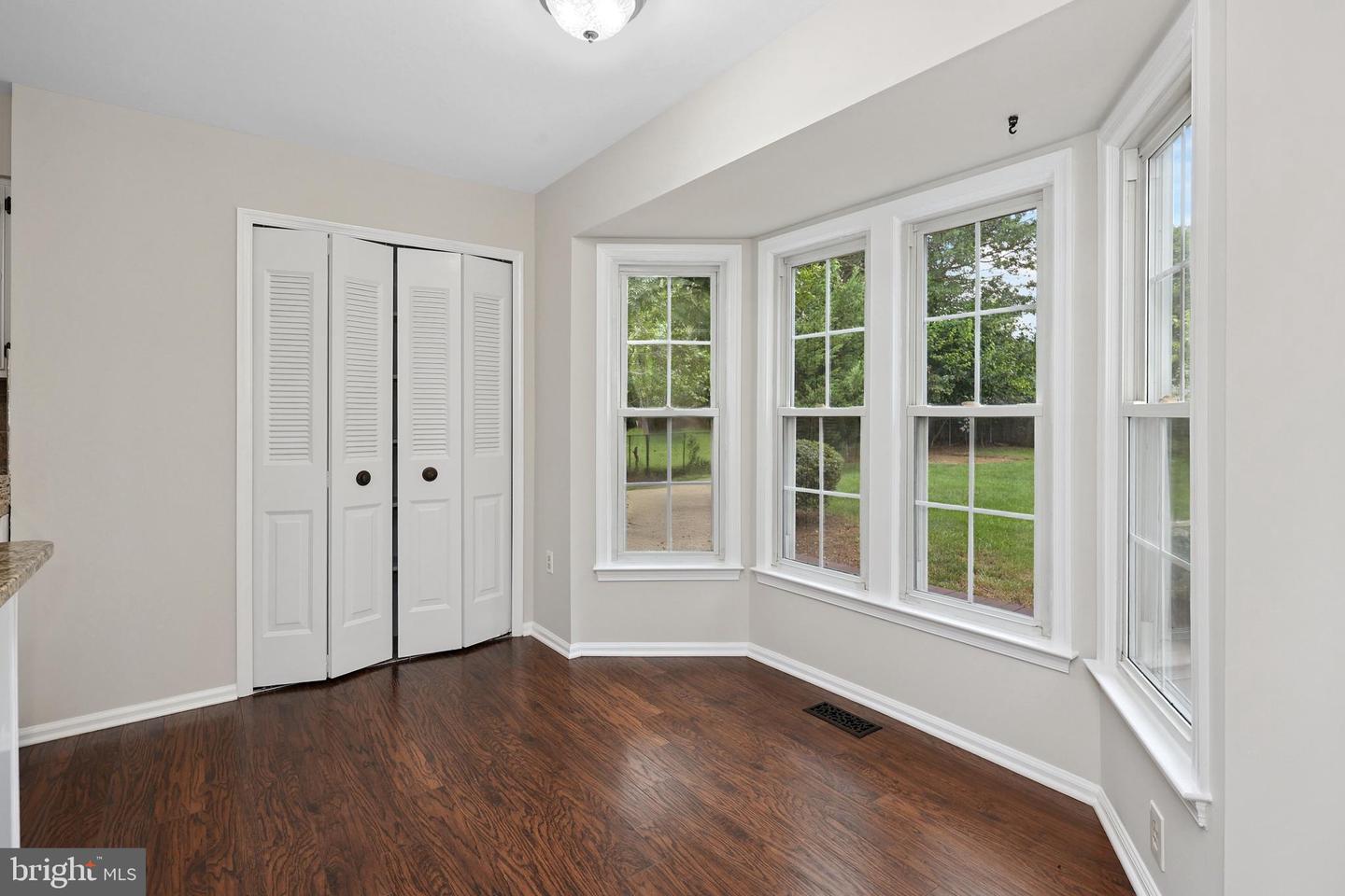 4095 BRAXTON RD, CHANTILLY, Virginia 20151, 4 Bedrooms Bedrooms, ,2 BathroomsBathrooms,Residential,For sale,4095 BRAXTON RD,VAFX2256920 MLS # VAFX2256920