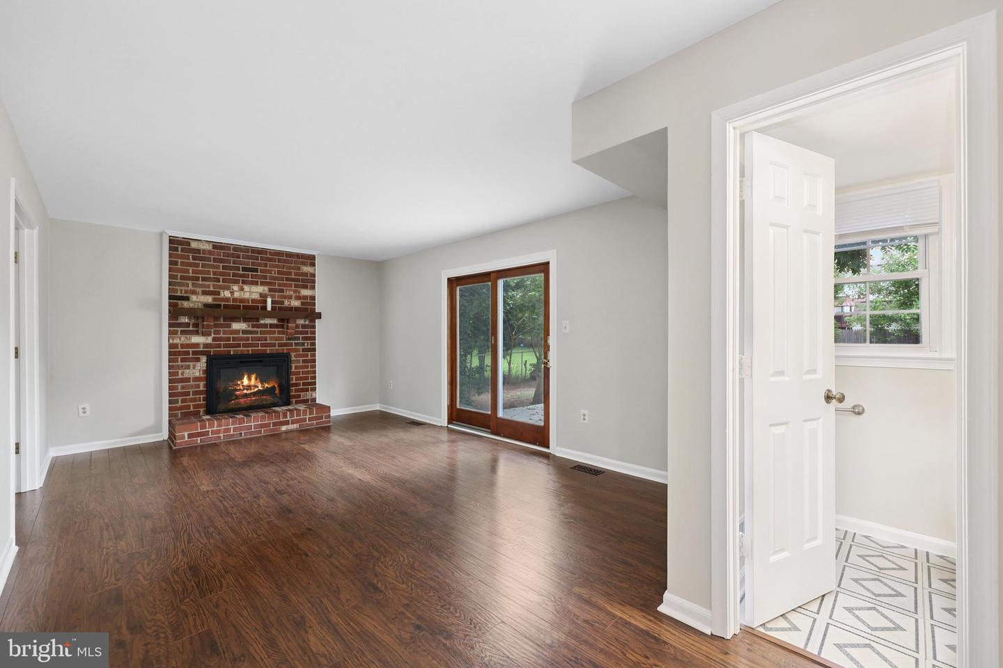 4095 BRAXTON RD, CHANTILLY, Virginia 20151, 4 Bedrooms Bedrooms, ,2 BathroomsBathrooms,Residential,For sale,4095 BRAXTON RD,VAFX2256920 MLS # VAFX2256920