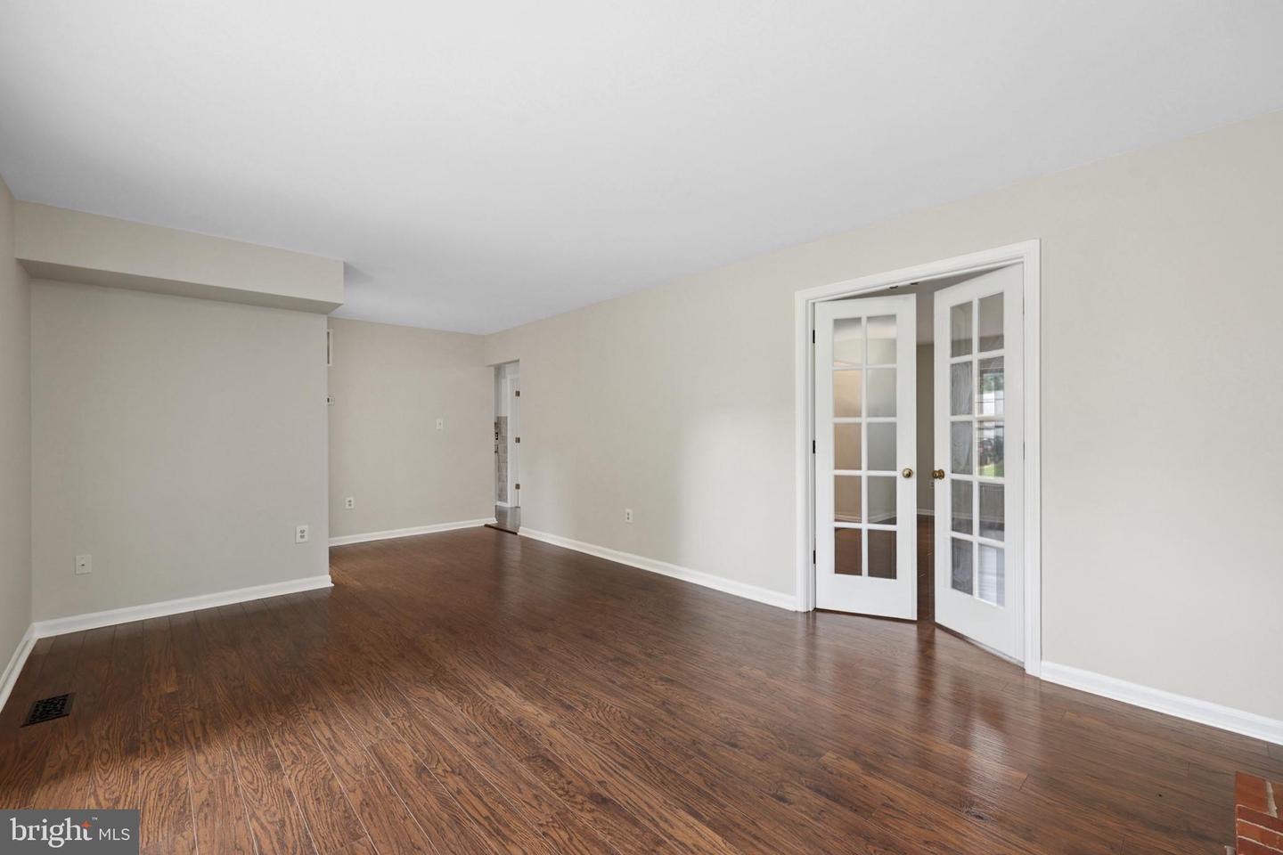 4095 BRAXTON RD, CHANTILLY, Virginia 20151, 4 Bedrooms Bedrooms, ,2 BathroomsBathrooms,Residential,For sale,4095 BRAXTON RD,VAFX2256920 MLS # VAFX2256920