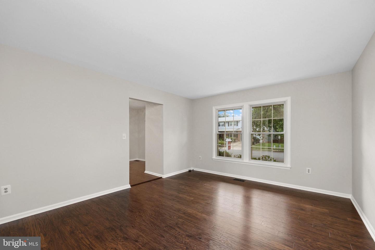 4095 BRAXTON RD, CHANTILLY, Virginia 20151, 4 Bedrooms Bedrooms, ,2 BathroomsBathrooms,Residential,For sale,4095 BRAXTON RD,VAFX2256920 MLS # VAFX2256920
