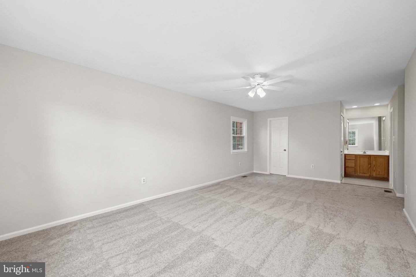4095 BRAXTON RD, CHANTILLY, Virginia 20151, 4 Bedrooms Bedrooms, ,2 BathroomsBathrooms,Residential,For sale,4095 BRAXTON RD,VAFX2256920 MLS # VAFX2256920