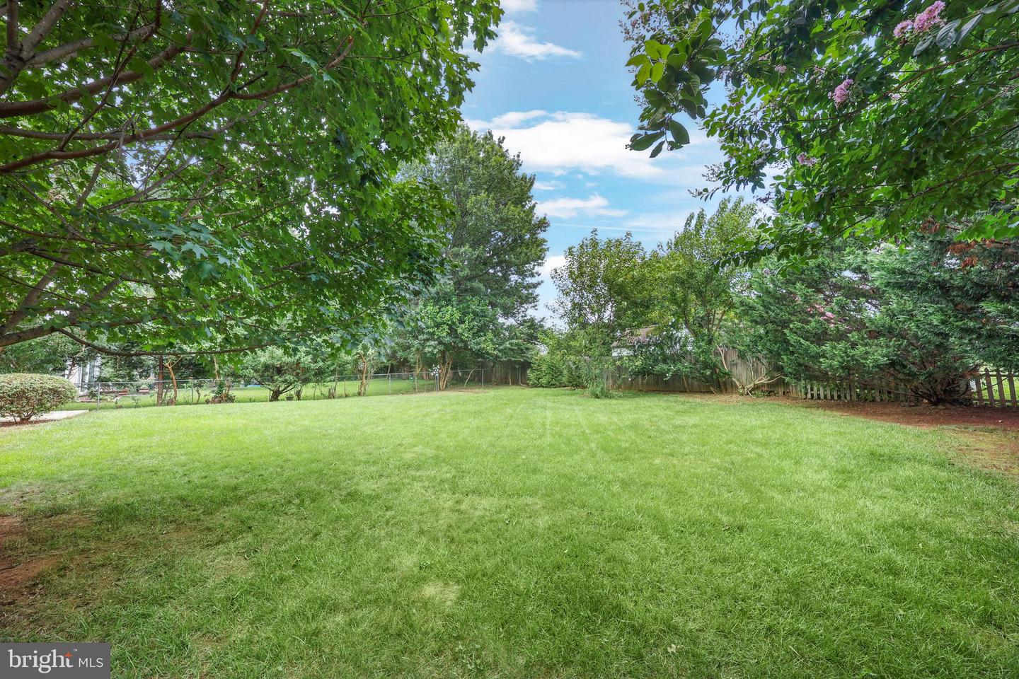 4095 BRAXTON RD, CHANTILLY, Virginia 20151, 4 Bedrooms Bedrooms, ,2 BathroomsBathrooms,Residential,For sale,4095 BRAXTON RD,VAFX2256920 MLS # VAFX2256920