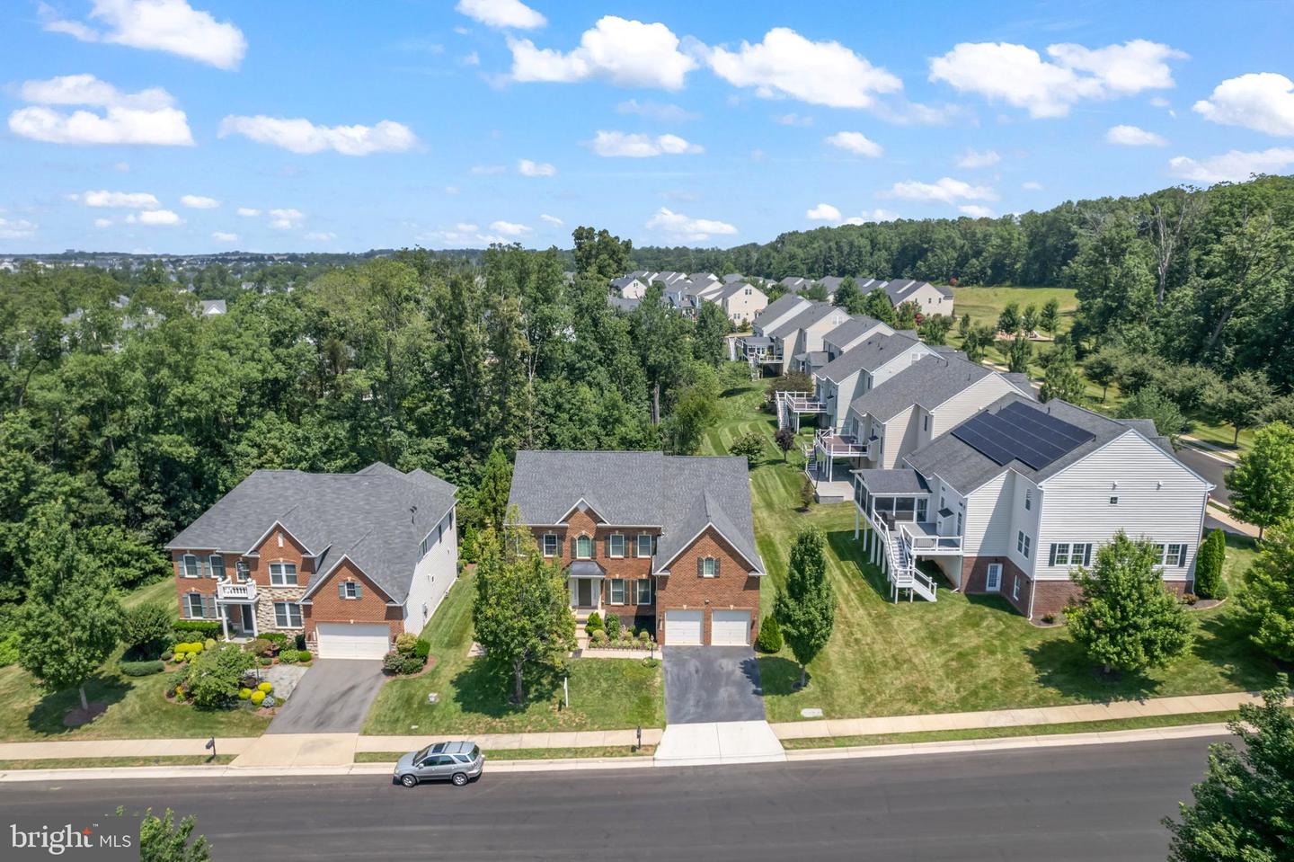 25723 LENNOX HALE DR, ALDIE, Virginia 20105, 6 Bedrooms Bedrooms, ,5 BathroomsBathrooms,Residential,For sale,25723 LENNOX HALE DR,VALO2102964 MLS # VALO2102964