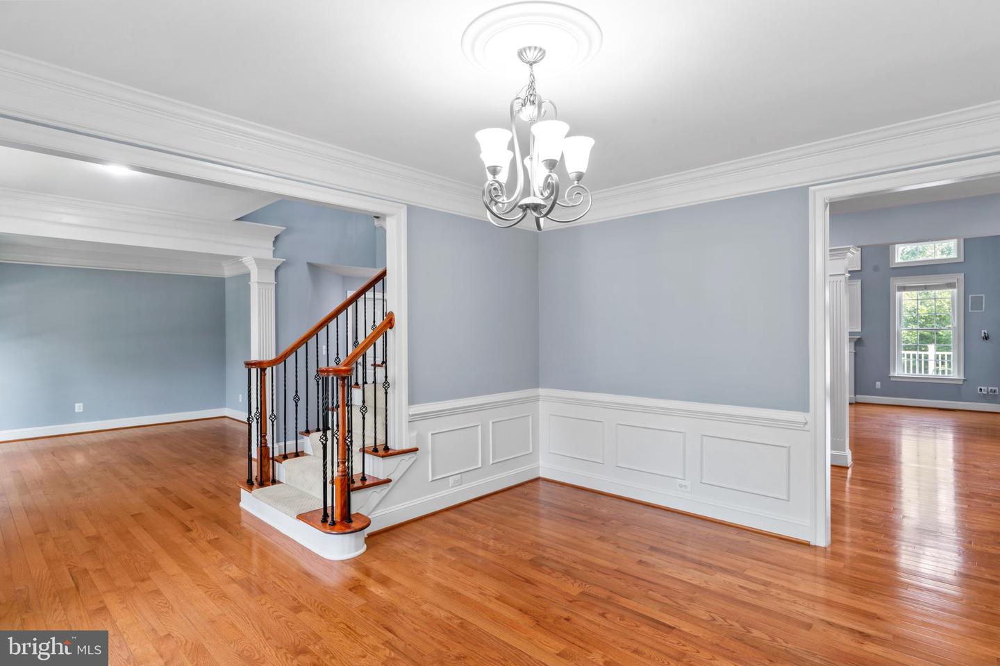 25723 LENNOX HALE DR, ALDIE, Virginia 20105, 6 Bedrooms Bedrooms, ,5 BathroomsBathrooms,Residential,For sale,25723 LENNOX HALE DR,VALO2102964 MLS # VALO2102964