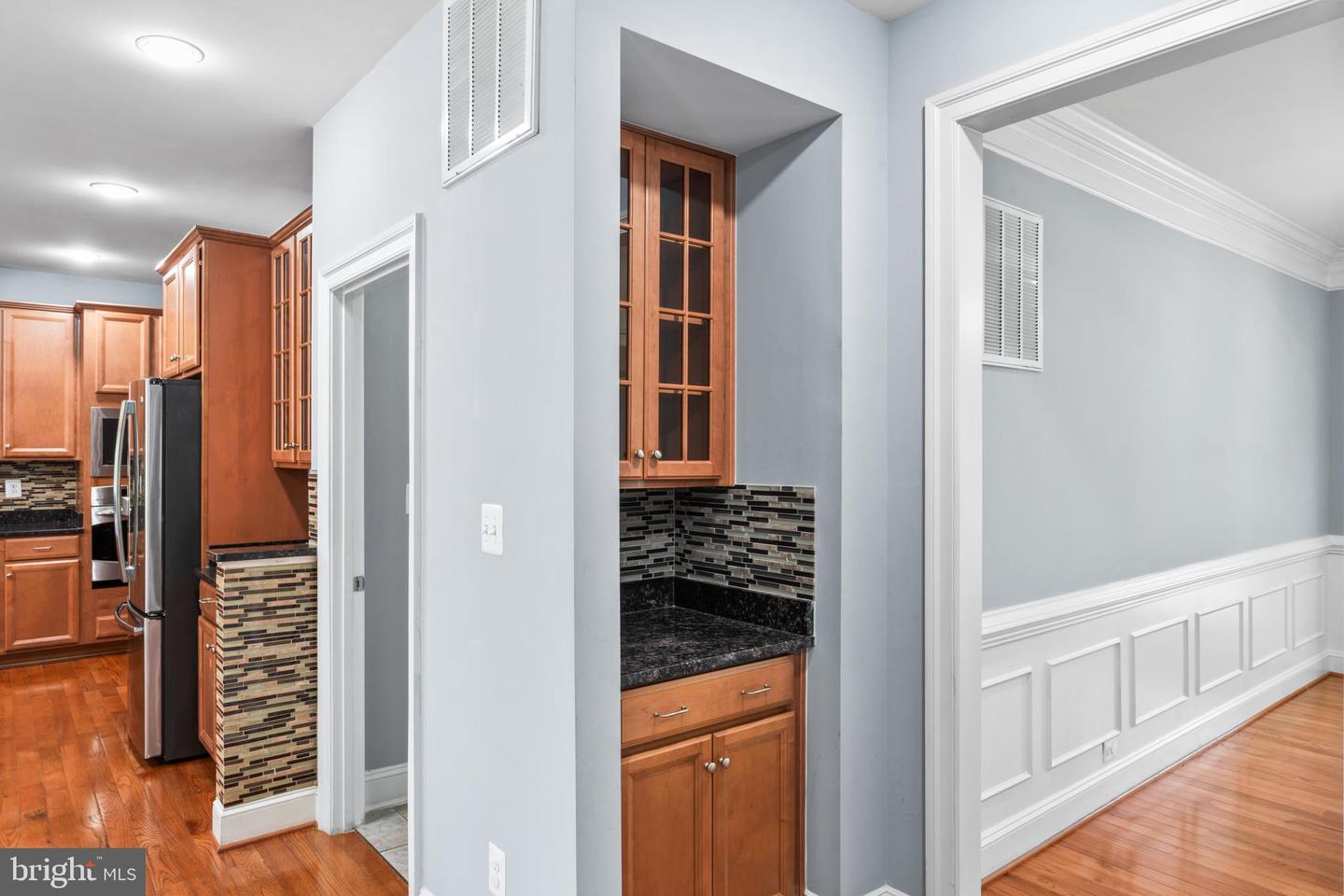 25723 LENNOX HALE DR, ALDIE, Virginia 20105, 6 Bedrooms Bedrooms, ,5 BathroomsBathrooms,Residential,For sale,25723 LENNOX HALE DR,VALO2102964 MLS # VALO2102964