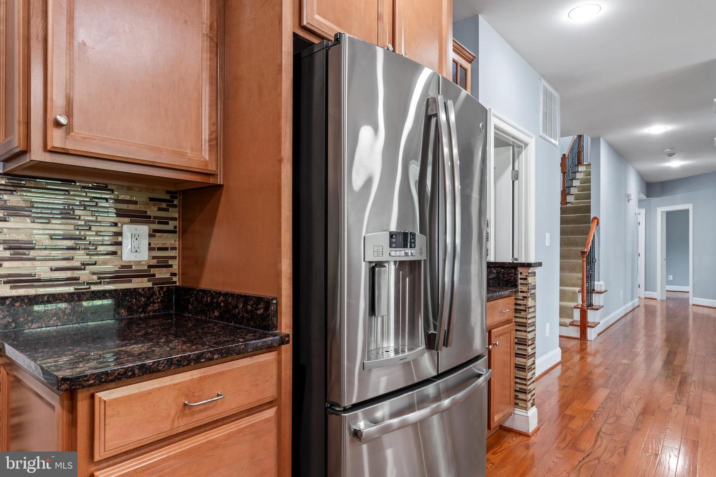 25723 LENNOX HALE DR, ALDIE, Virginia 20105, 6 Bedrooms Bedrooms, ,5 BathroomsBathrooms,Residential,For sale,25723 LENNOX HALE DR,VALO2102964 MLS # VALO2102964