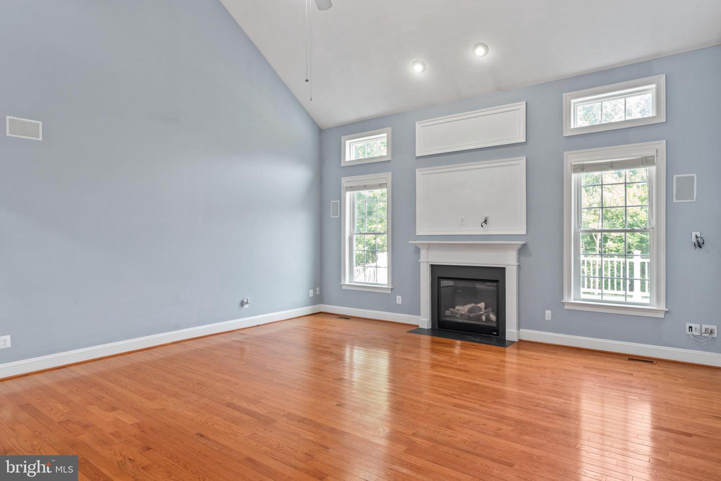 25723 LENNOX HALE DR, ALDIE, Virginia 20105, 6 Bedrooms Bedrooms, ,5 BathroomsBathrooms,Residential,For sale,25723 LENNOX HALE DR,VALO2102964 MLS # VALO2102964