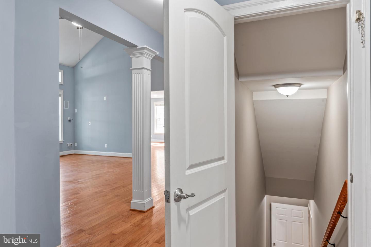 25723 LENNOX HALE DR, ALDIE, Virginia 20105, 6 Bedrooms Bedrooms, ,5 BathroomsBathrooms,Residential,For sale,25723 LENNOX HALE DR,VALO2102964 MLS # VALO2102964