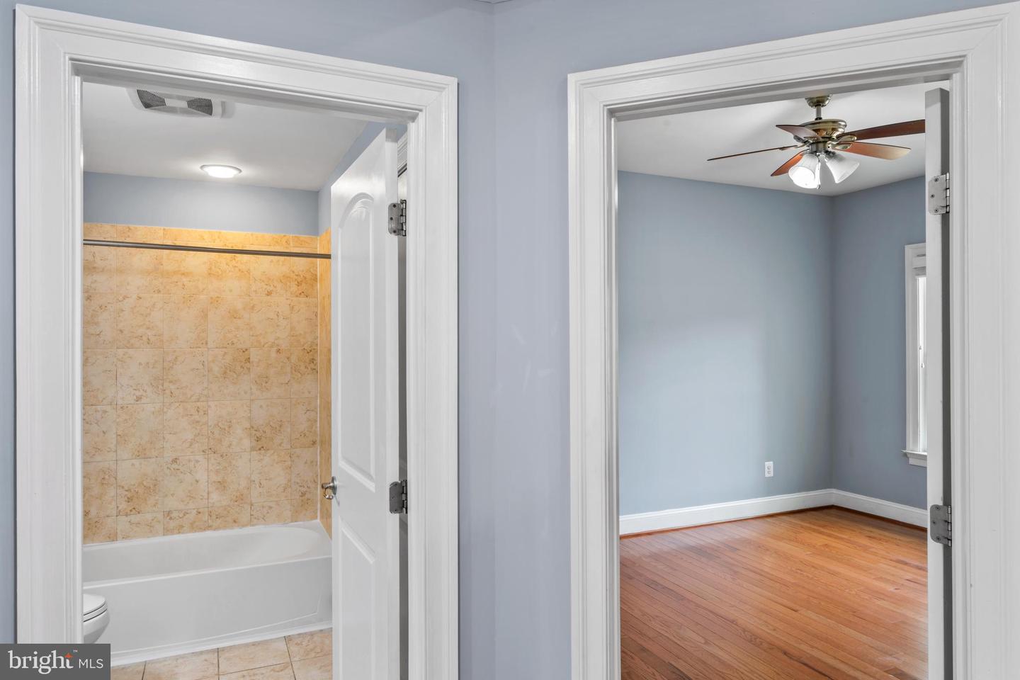 25723 LENNOX HALE DR, ALDIE, Virginia 20105, 6 Bedrooms Bedrooms, ,5 BathroomsBathrooms,Residential,For sale,25723 LENNOX HALE DR,VALO2102964 MLS # VALO2102964