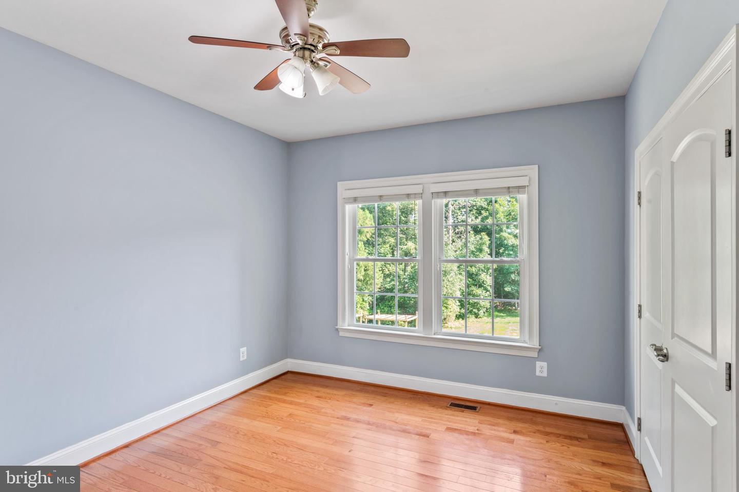 25723 LENNOX HALE DR, ALDIE, Virginia 20105, 6 Bedrooms Bedrooms, ,5 BathroomsBathrooms,Residential,For sale,25723 LENNOX HALE DR,VALO2102964 MLS # VALO2102964