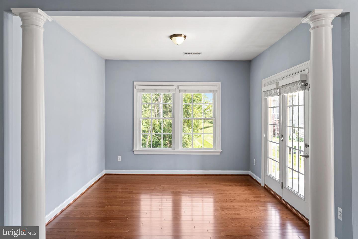 25723 LENNOX HALE DR, ALDIE, Virginia 20105, 6 Bedrooms Bedrooms, ,5 BathroomsBathrooms,Residential,For sale,25723 LENNOX HALE DR,VALO2102964 MLS # VALO2102964