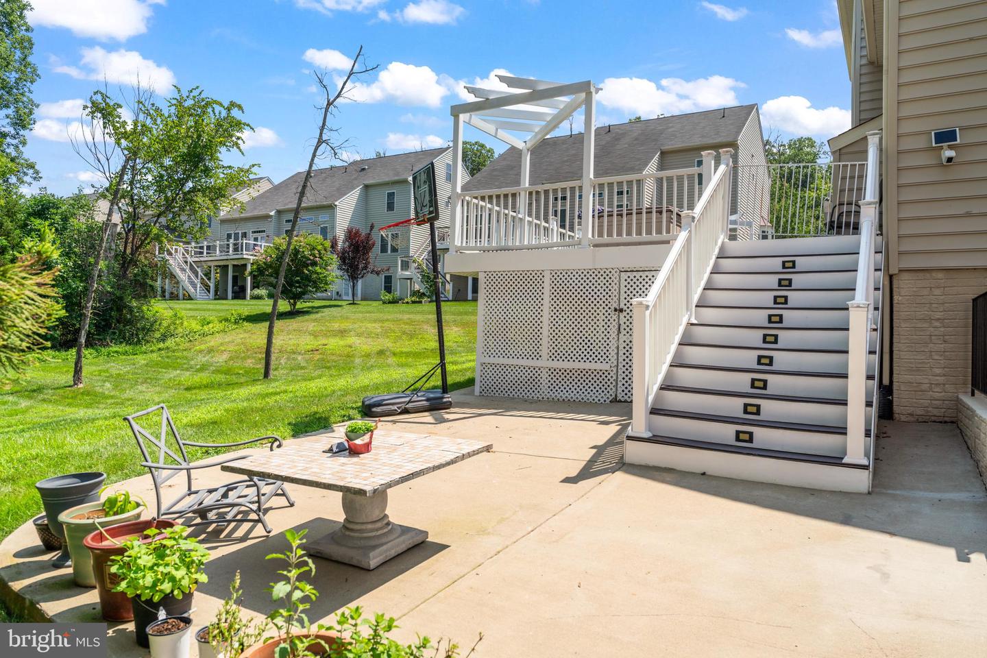 25723 LENNOX HALE DR, ALDIE, Virginia 20105, 6 Bedrooms Bedrooms, ,5 BathroomsBathrooms,Residential,For sale,25723 LENNOX HALE DR,VALO2102964 MLS # VALO2102964