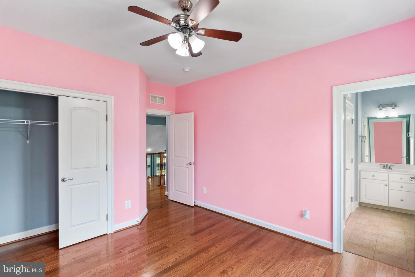 25723 LENNOX HALE DR, ALDIE, Virginia 20105, 6 Bedrooms Bedrooms, ,5 BathroomsBathrooms,Residential,For sale,25723 LENNOX HALE DR,VALO2102964 MLS # VALO2102964