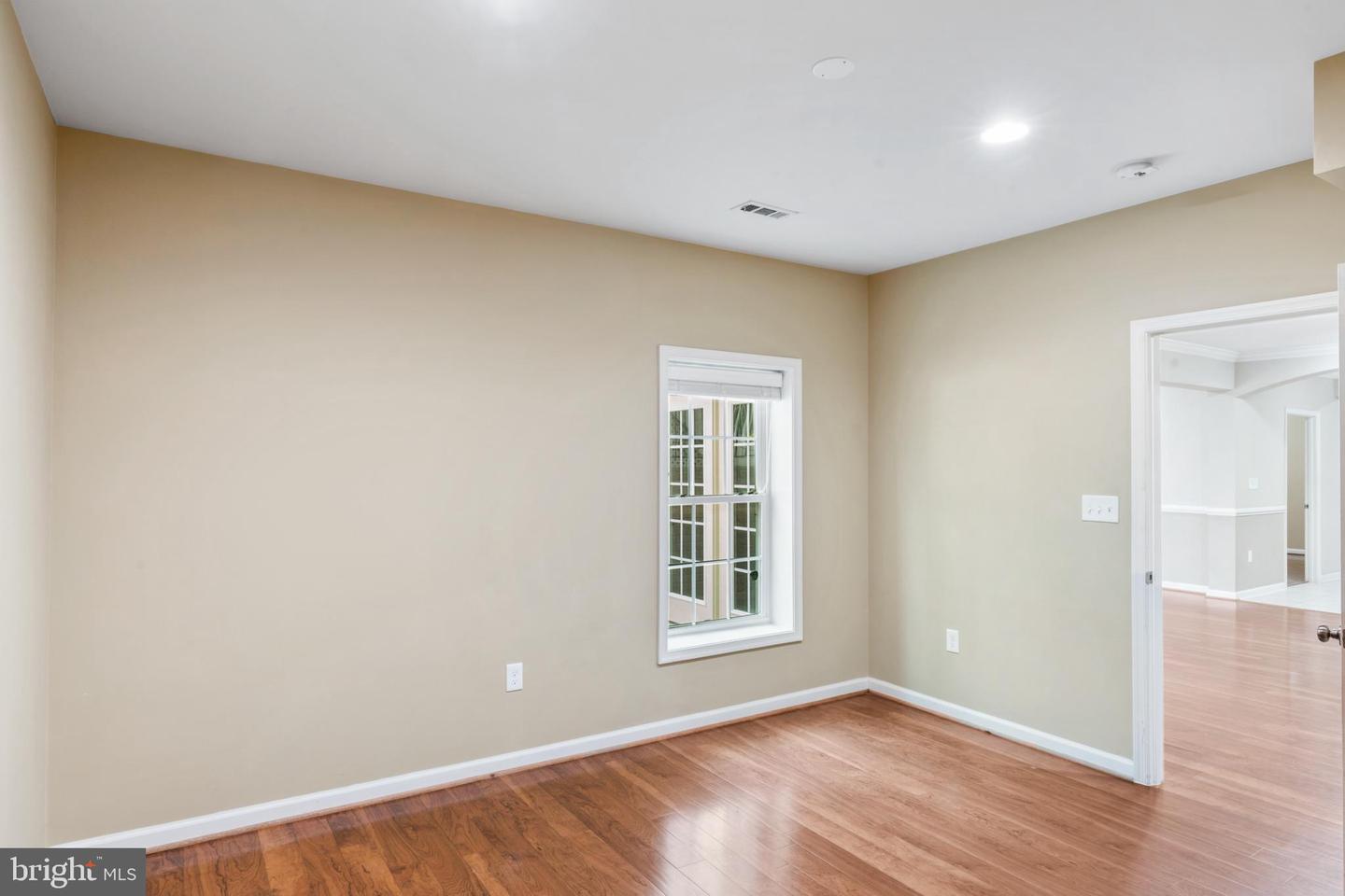 25723 LENNOX HALE DR, ALDIE, Virginia 20105, 6 Bedrooms Bedrooms, ,5 BathroomsBathrooms,Residential,For sale,25723 LENNOX HALE DR,VALO2102964 MLS # VALO2102964