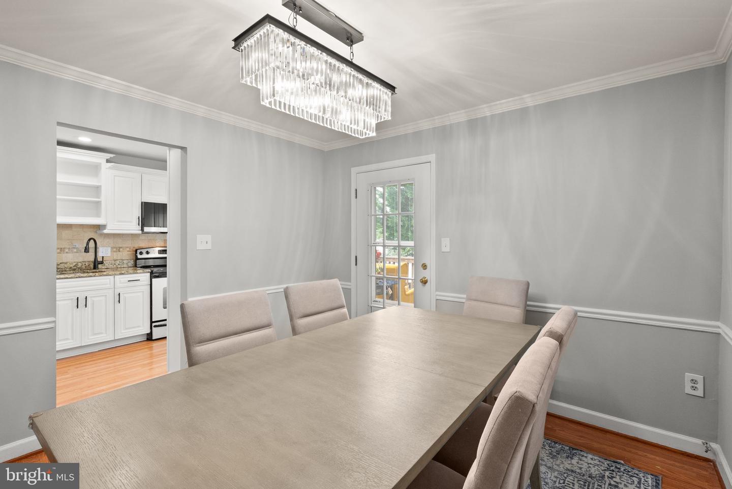 6024 CROWN ROYAL CIR, ALEXANDRIA, Virginia 22310, 3 Bedrooms Bedrooms, ,2 BathroomsBathrooms,Residential,For sale,6024 CROWN ROYAL CIR,VAFX2257048 MLS # VAFX2257048
