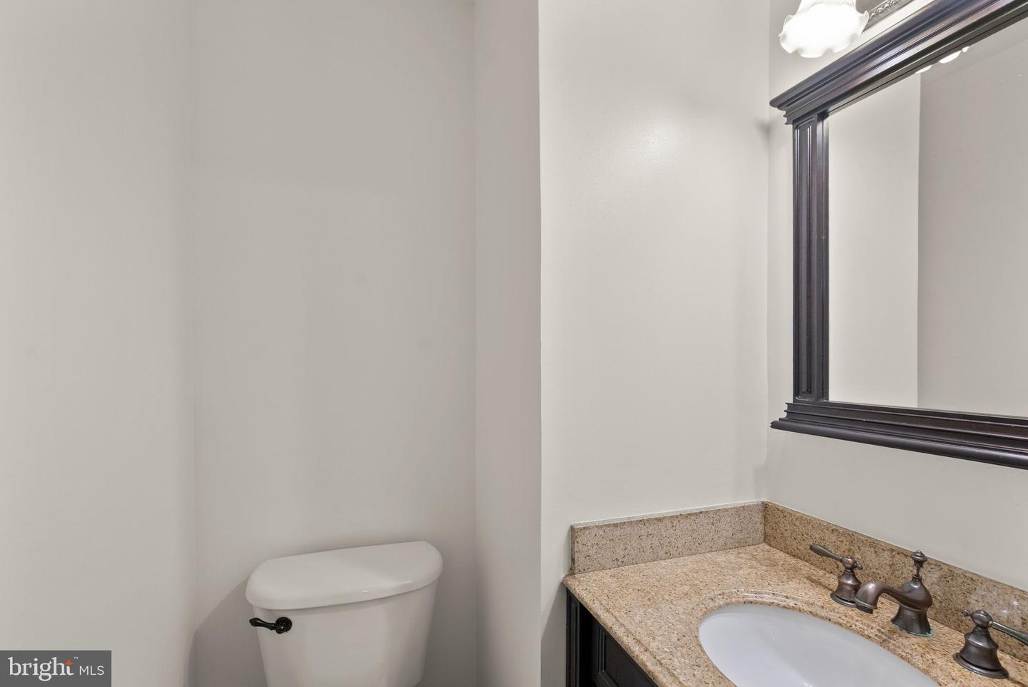 6024 CROWN ROYAL CIR, ALEXANDRIA, Virginia 22310, 3 Bedrooms Bedrooms, ,2 BathroomsBathrooms,Residential,For sale,6024 CROWN ROYAL CIR,VAFX2257048 MLS # VAFX2257048