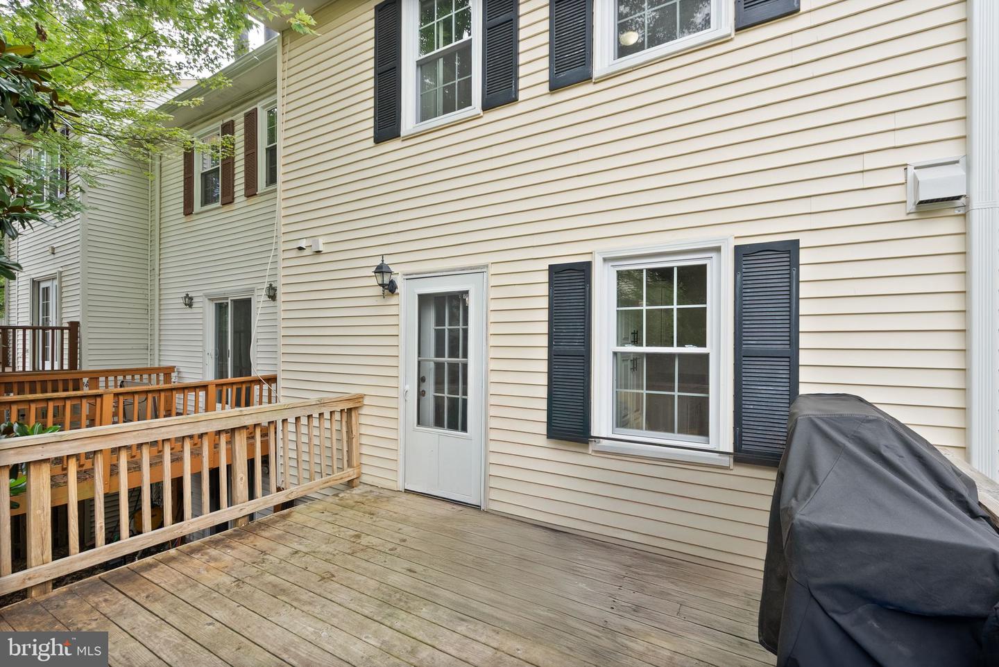 6024 CROWN ROYAL CIR, ALEXANDRIA, Virginia 22310, 3 Bedrooms Bedrooms, ,2 BathroomsBathrooms,Residential,For sale,6024 CROWN ROYAL CIR,VAFX2257048 MLS # VAFX2257048