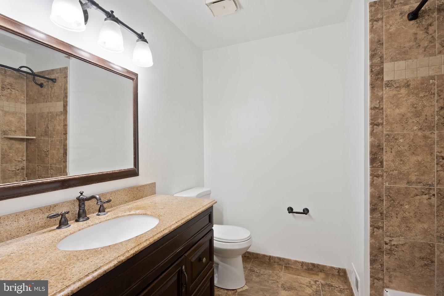 6024 CROWN ROYAL CIR, ALEXANDRIA, Virginia 22310, 3 Bedrooms Bedrooms, ,2 BathroomsBathrooms,Residential,For sale,6024 CROWN ROYAL CIR,VAFX2257048 MLS # VAFX2257048