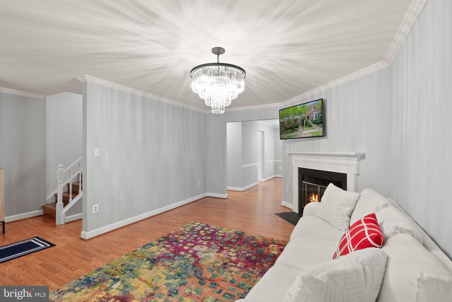 6024 CROWN ROYAL CIR, ALEXANDRIA, Virginia 22310, 3 Bedrooms Bedrooms, ,2 BathroomsBathrooms,Residential,For sale,6024 CROWN ROYAL CIR,VAFX2257048 MLS # VAFX2257048