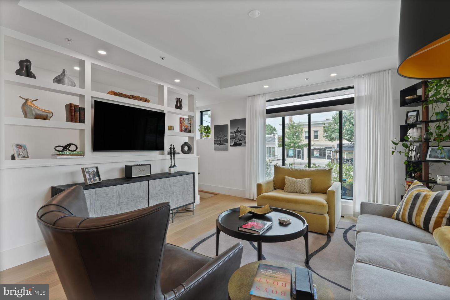 3219 WISCONSIN AVE NW #101, WASHINGTON, District Of Columbia 20016, 2 Bedrooms Bedrooms, ,2 BathroomsBathrooms,Residential,For sale,3219 WISCONSIN AVE NW #101,DCDC2211730 MLS # DCDC2211730