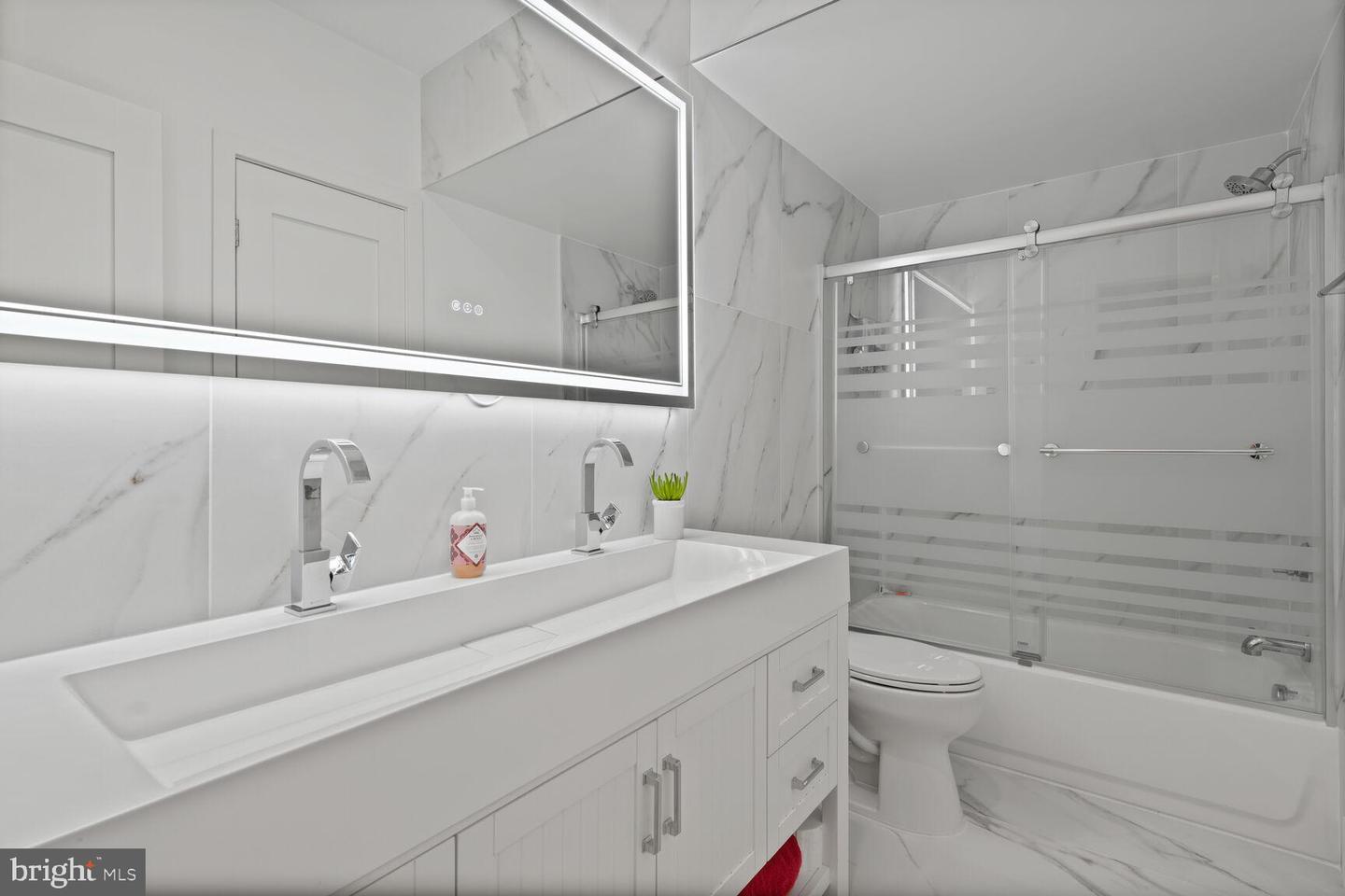 3219 WISCONSIN AVE NW #101, WASHINGTON, District Of Columbia 20016, 2 Bedrooms Bedrooms, ,2 BathroomsBathrooms,Residential,For sale,3219 WISCONSIN AVE NW #101,DCDC2211730 MLS # DCDC2211730