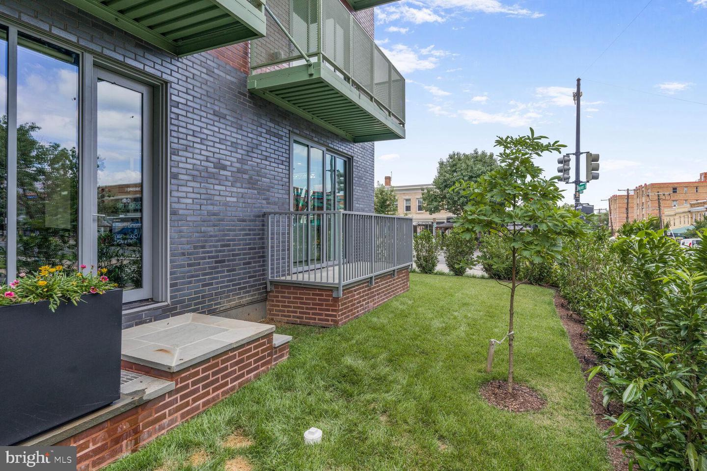 3219 WISCONSIN AVE NW #101, WASHINGTON, District Of Columbia 20016, 2 Bedrooms Bedrooms, ,2 BathroomsBathrooms,Residential,For sale,3219 WISCONSIN AVE NW #101,DCDC2211730 MLS # DCDC2211730