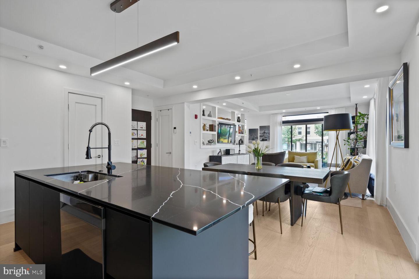 3219 WISCONSIN AVE NW #101, WASHINGTON, District Of Columbia 20016, 2 Bedrooms Bedrooms, ,2 BathroomsBathrooms,Residential,For sale,3219 WISCONSIN AVE NW #101,DCDC2211730 MLS # DCDC2211730