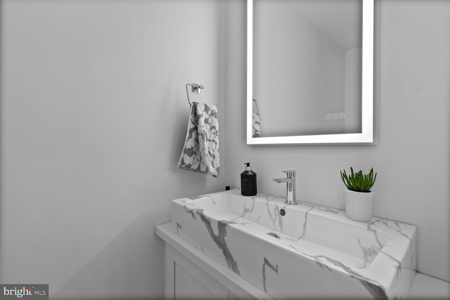 3219 WISCONSIN AVE NW #101, WASHINGTON, District Of Columbia 20016, 2 Bedrooms Bedrooms, ,2 BathroomsBathrooms,Residential,For sale,3219 WISCONSIN AVE NW #101,DCDC2211730 MLS # DCDC2211730