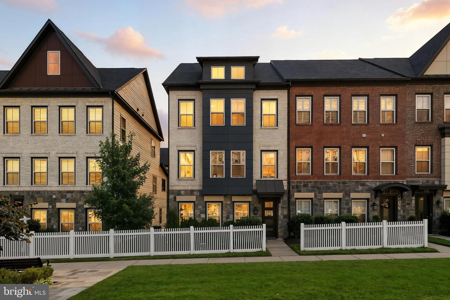 6105 OLIVET DR, ALEXANDRIA, Virginia 22315, 3 Bedrooms Bedrooms, ,3 BathroomsBathrooms,Residential,For sale,6105 OLIVET DR,VAFX2257196 MLS # VAFX2257196