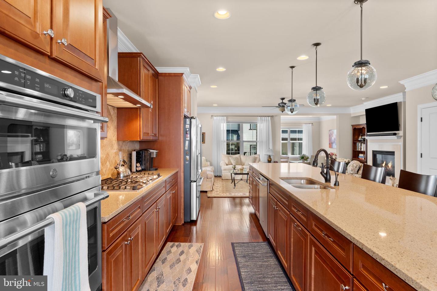 6105 OLIVET DR, ALEXANDRIA, Virginia 22315, 3 Bedrooms Bedrooms, ,3 BathroomsBathrooms,Residential,For sale,6105 OLIVET DR,VAFX2257196 MLS # VAFX2257196