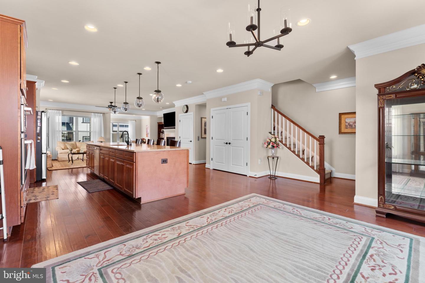 6105 OLIVET DR, ALEXANDRIA, Virginia 22315, 3 Bedrooms Bedrooms, ,3 BathroomsBathrooms,Residential,For sale,6105 OLIVET DR,VAFX2257196 MLS # VAFX2257196