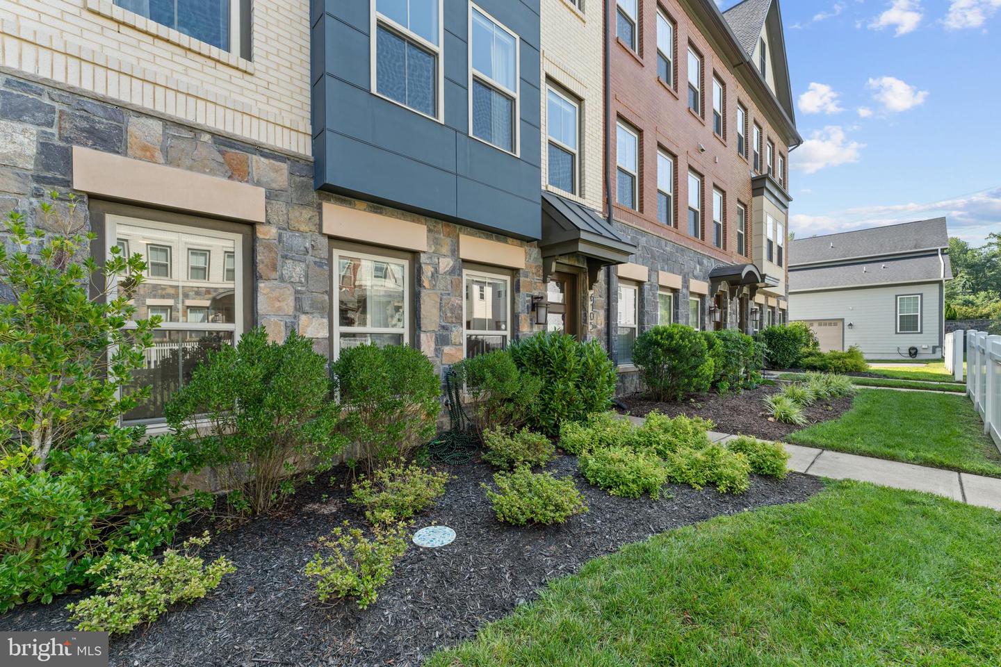 6105 OLIVET DR, ALEXANDRIA, Virginia 22315, 3 Bedrooms Bedrooms, ,3 BathroomsBathrooms,Residential,For sale,6105 OLIVET DR,VAFX2257196 MLS # VAFX2257196