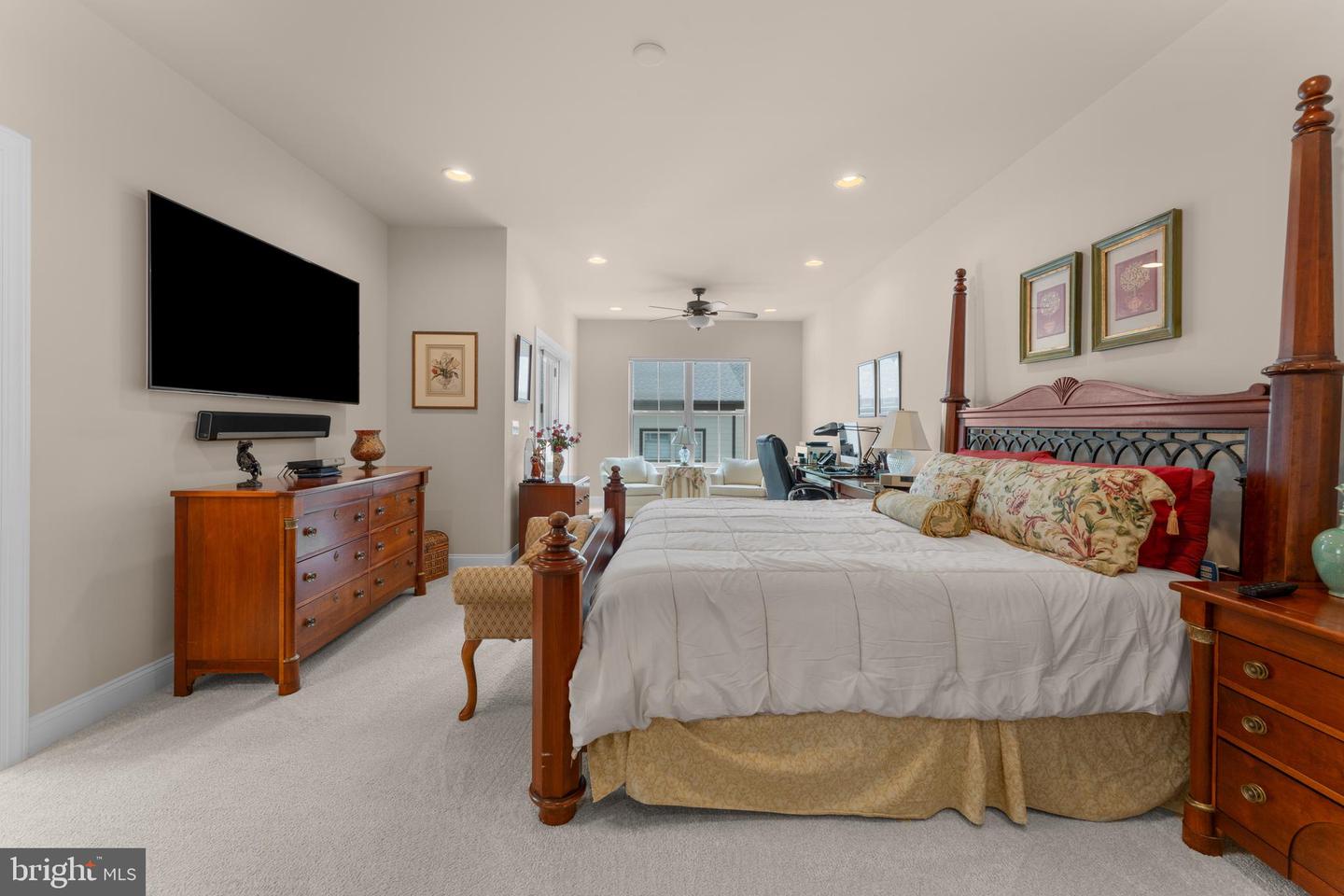 6105 OLIVET DR, ALEXANDRIA, Virginia 22315, 3 Bedrooms Bedrooms, ,3 BathroomsBathrooms,Residential,For sale,6105 OLIVET DR,VAFX2257196 MLS # VAFX2257196
