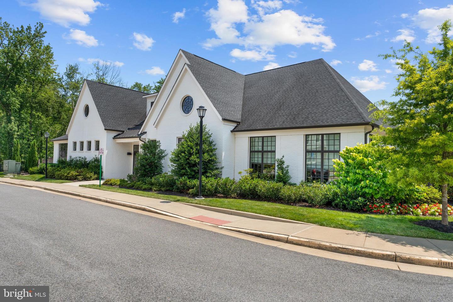 6105 OLIVET DR, ALEXANDRIA, Virginia 22315, 3 Bedrooms Bedrooms, ,3 BathroomsBathrooms,Residential,For sale,6105 OLIVET DR,VAFX2257196 MLS # VAFX2257196