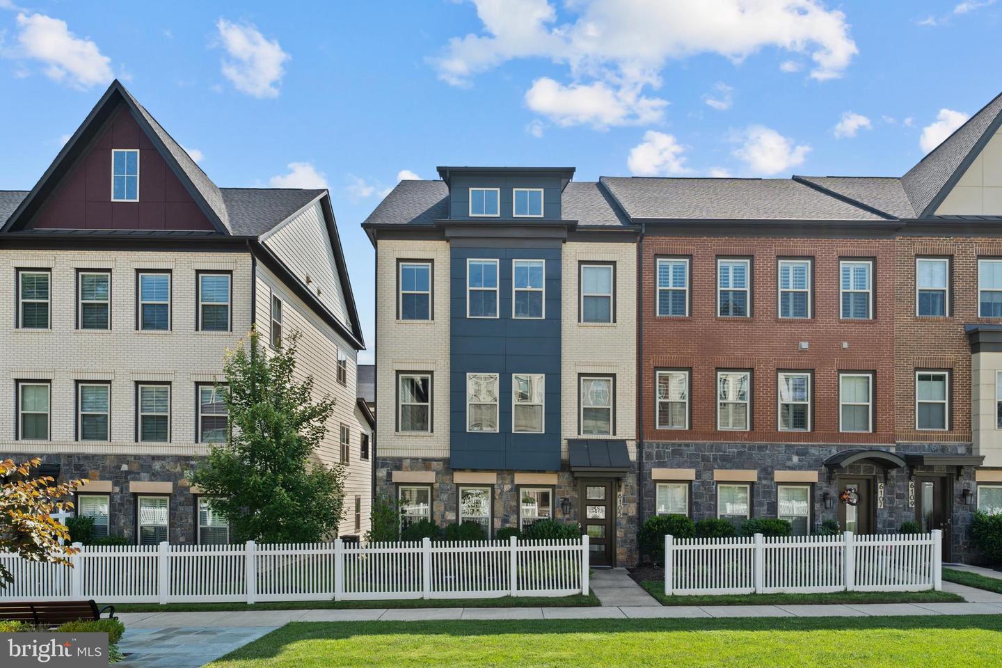 6105 OLIVET DR, ALEXANDRIA, Virginia 22315, 3 Bedrooms Bedrooms, ,3 BathroomsBathrooms,Residential,For sale,6105 OLIVET DR,VAFX2257196 MLS # VAFX2257196