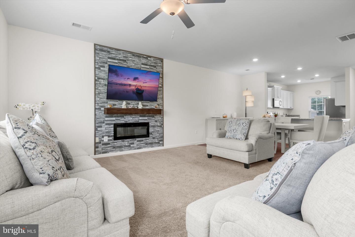 17051 ROLLINS RD, BOWLING GREEN, Virginia 22427, 5 Bedrooms Bedrooms, 13 Rooms Rooms,2 BathroomsBathrooms,Residential,For sale,17051 ROLLINS RD,VACV2008548 MLS # VACV2008548