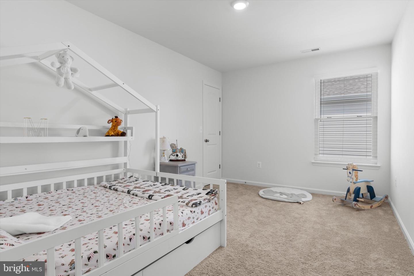 17051 ROLLINS RD, BOWLING GREEN, Virginia 22427, 5 Bedrooms Bedrooms, 13 Rooms Rooms,2 BathroomsBathrooms,Residential,For sale,17051 ROLLINS RD,VACV2008548 MLS # VACV2008548