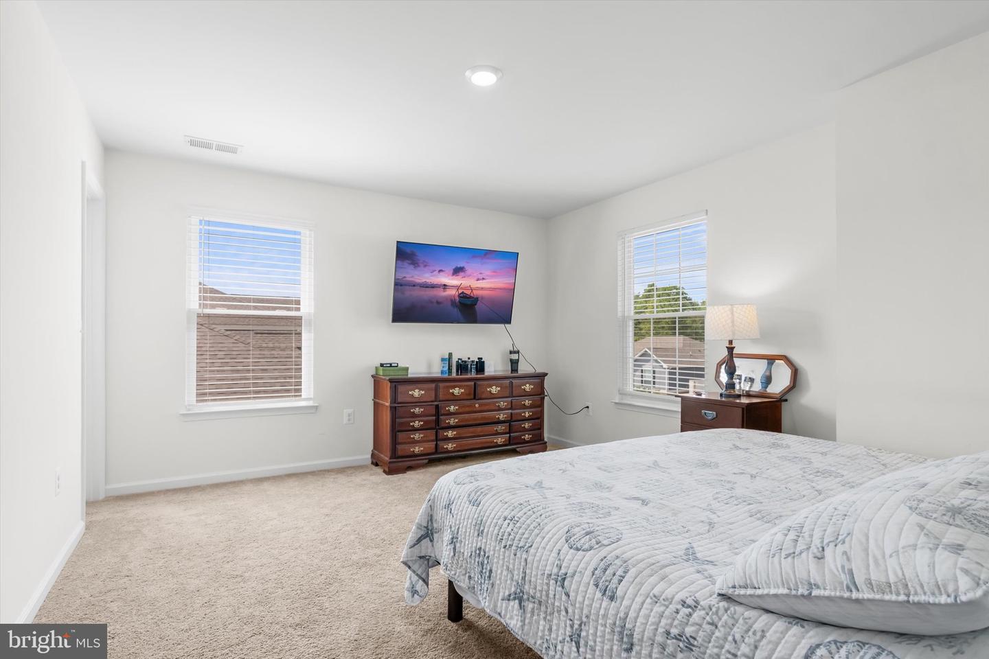 17051 ROLLINS RD, BOWLING GREEN, Virginia 22427, 5 Bedrooms Bedrooms, 13 Rooms Rooms,2 BathroomsBathrooms,Residential,For sale,17051 ROLLINS RD,VACV2008548 MLS # VACV2008548