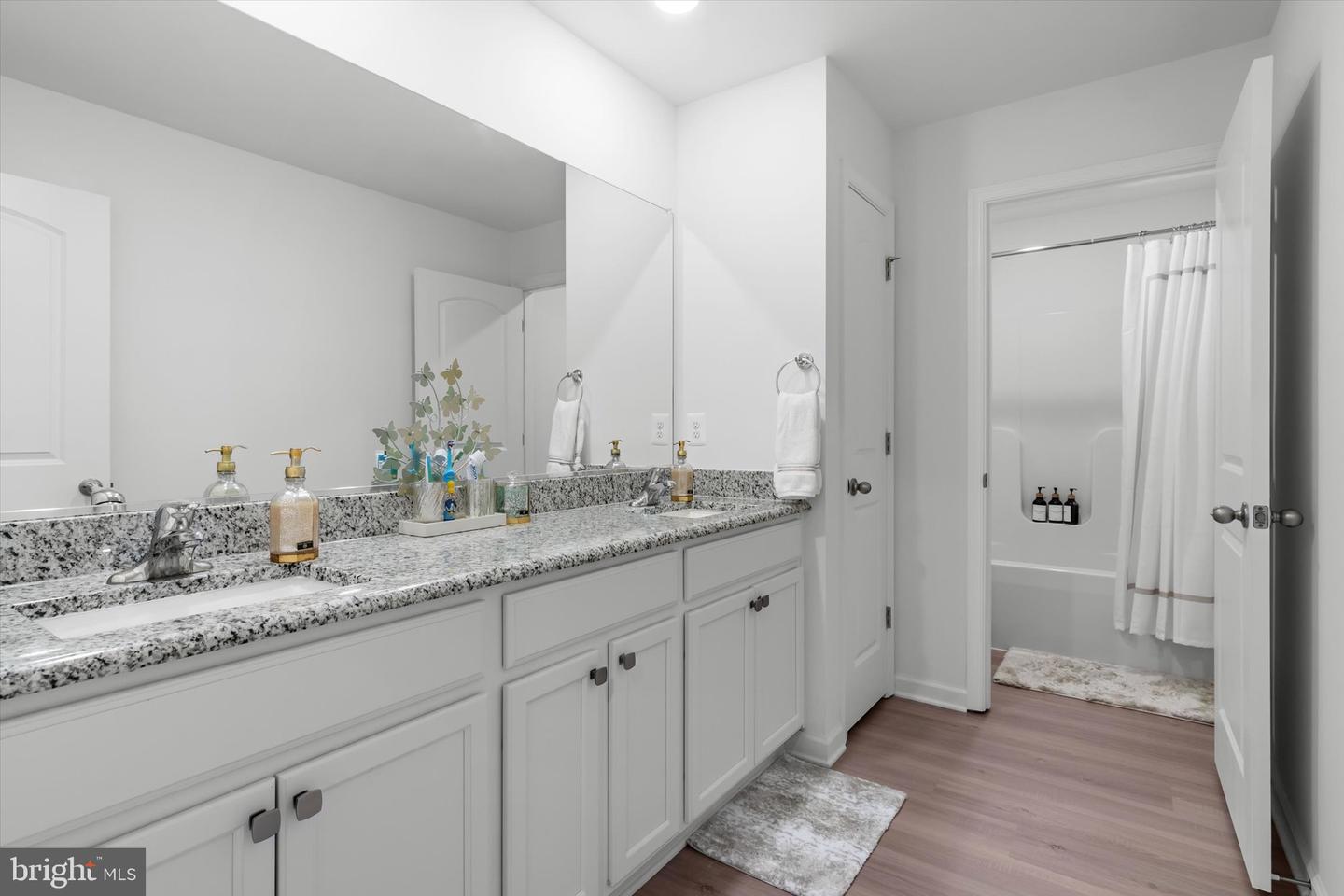 17051 ROLLINS RD, BOWLING GREEN, Virginia 22427, 5 Bedrooms Bedrooms, 13 Rooms Rooms,2 BathroomsBathrooms,Residential,For sale,17051 ROLLINS RD,VACV2008548 MLS # VACV2008548