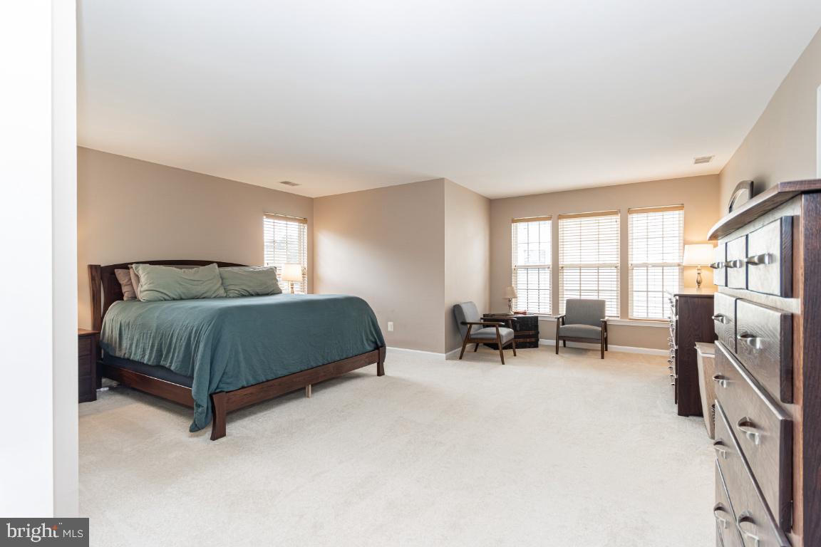 5624 IVY HILL DR, FREDERICKSBURG, Virginia 22407, 5 Bedrooms Bedrooms, ,3 BathroomsBathrooms,Residential,For sale,5624 IVY HILL DR,VASP2034890 MLS # VASP2034890