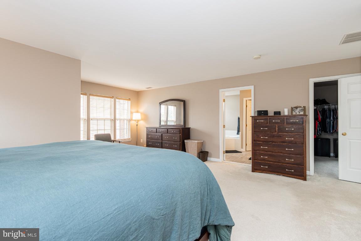 5624 IVY HILL DR, FREDERICKSBURG, Virginia 22407, 5 Bedrooms Bedrooms, ,3 BathroomsBathrooms,Residential,For sale,5624 IVY HILL DR,VASP2034890 MLS # VASP2034890