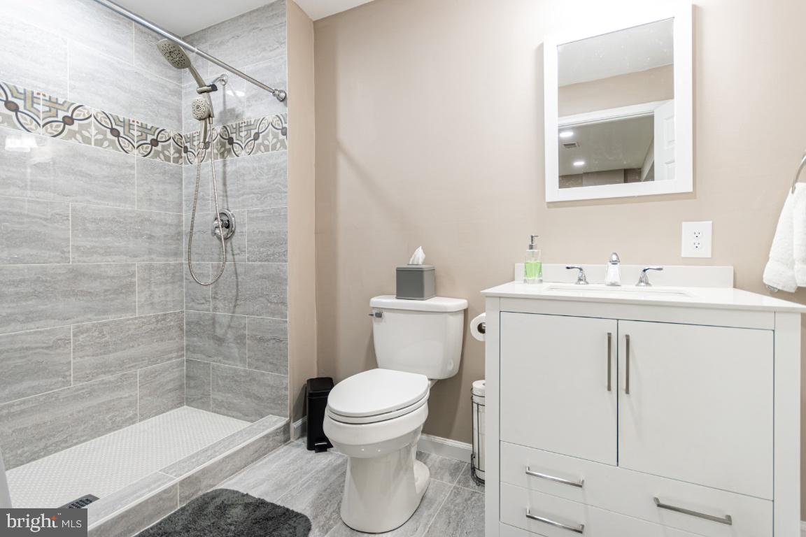 5624 IVY HILL DR, FREDERICKSBURG, Virginia 22407, 5 Bedrooms Bedrooms, ,3 BathroomsBathrooms,Residential,For sale,5624 IVY HILL DR,VASP2034890 MLS # VASP2034890