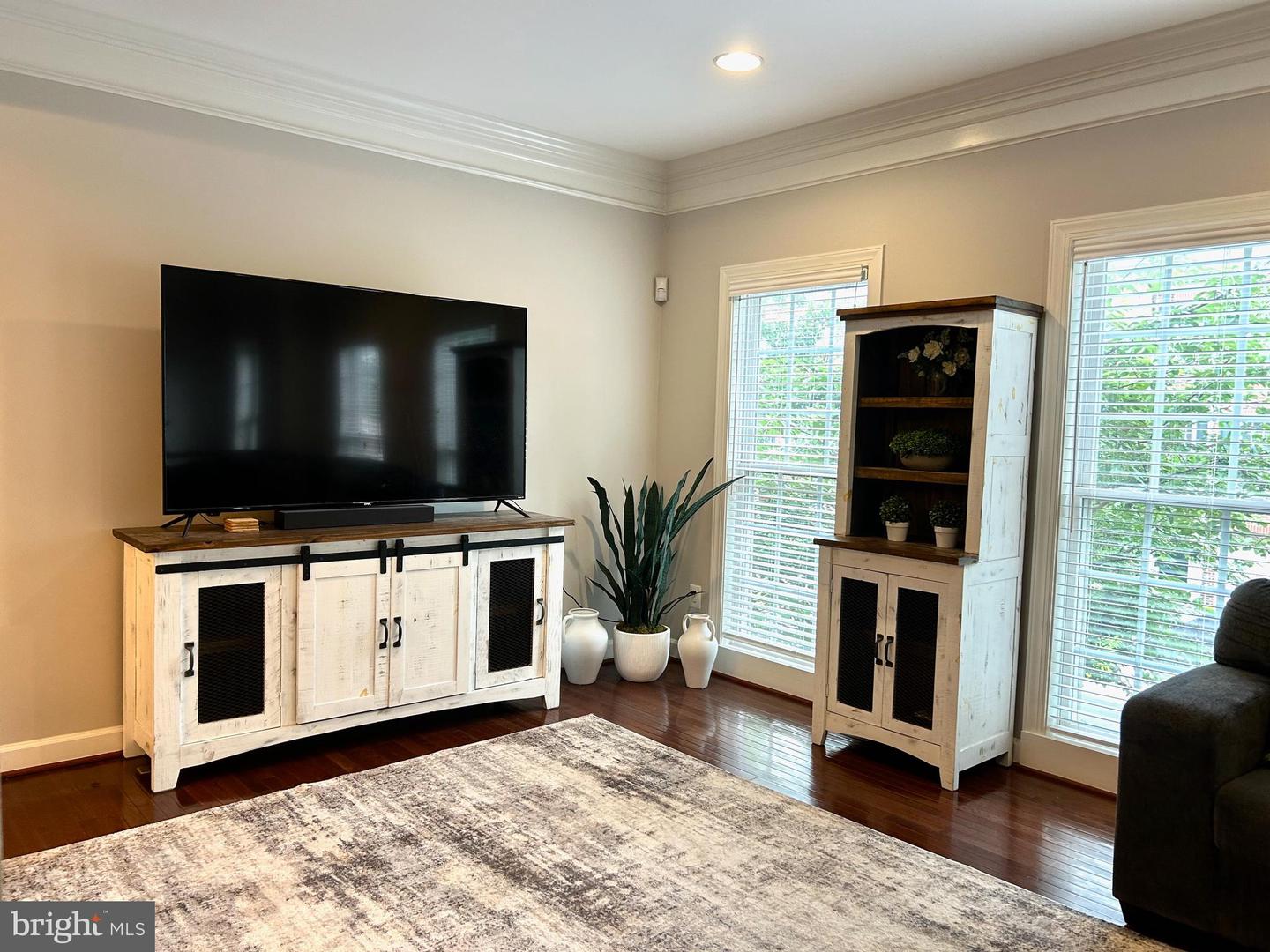 8057 SAMUEL WALLIS, LORTON, Virginia 22079, 3 Bedrooms Bedrooms, ,2 BathroomsBathrooms,Residential,For sale,8057 SAMUEL WALLIS,VAFX2257256 MLS # VAFX2257256