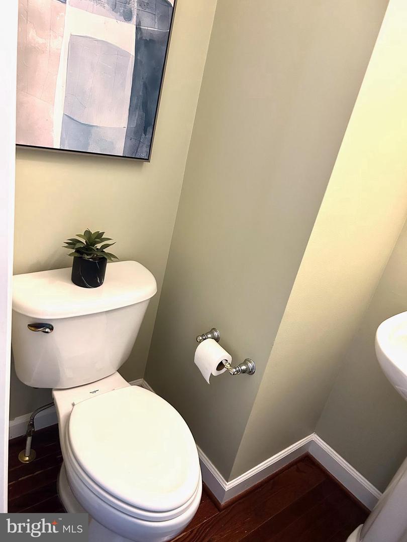 8057 SAMUEL WALLIS, LORTON, Virginia 22079, 3 Bedrooms Bedrooms, ,2 BathroomsBathrooms,Residential,For sale,8057 SAMUEL WALLIS,VAFX2257256 MLS # VAFX2257256