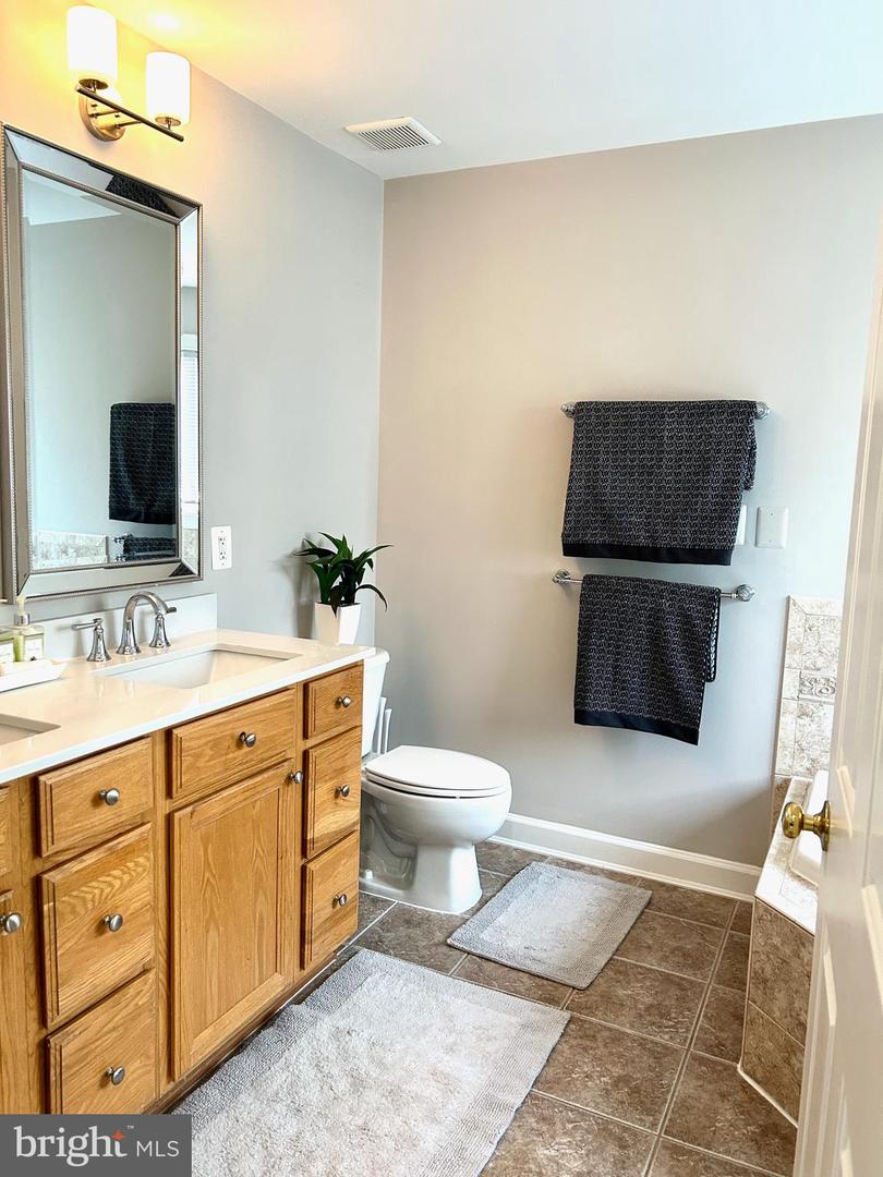 8057 SAMUEL WALLIS, LORTON, Virginia 22079, 3 Bedrooms Bedrooms, ,2 BathroomsBathrooms,Residential,For sale,8057 SAMUEL WALLIS,VAFX2257256 MLS # VAFX2257256
