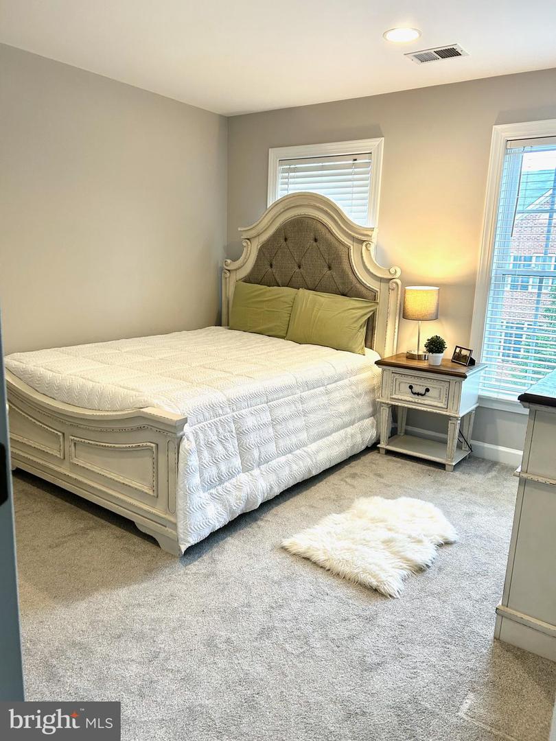 8057 SAMUEL WALLIS, LORTON, Virginia 22079, 3 Bedrooms Bedrooms, ,2 BathroomsBathrooms,Residential,For sale,8057 SAMUEL WALLIS,VAFX2257256 MLS # VAFX2257256