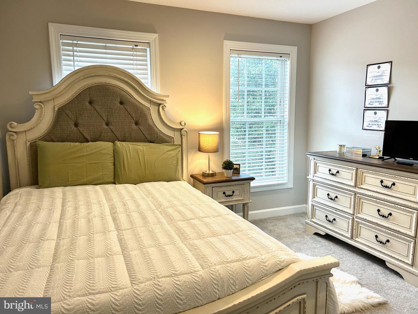 8057 SAMUEL WALLIS, LORTON, Virginia 22079, 3 Bedrooms Bedrooms, ,2 BathroomsBathrooms,Residential,For sale,8057 SAMUEL WALLIS,VAFX2257256 MLS # VAFX2257256