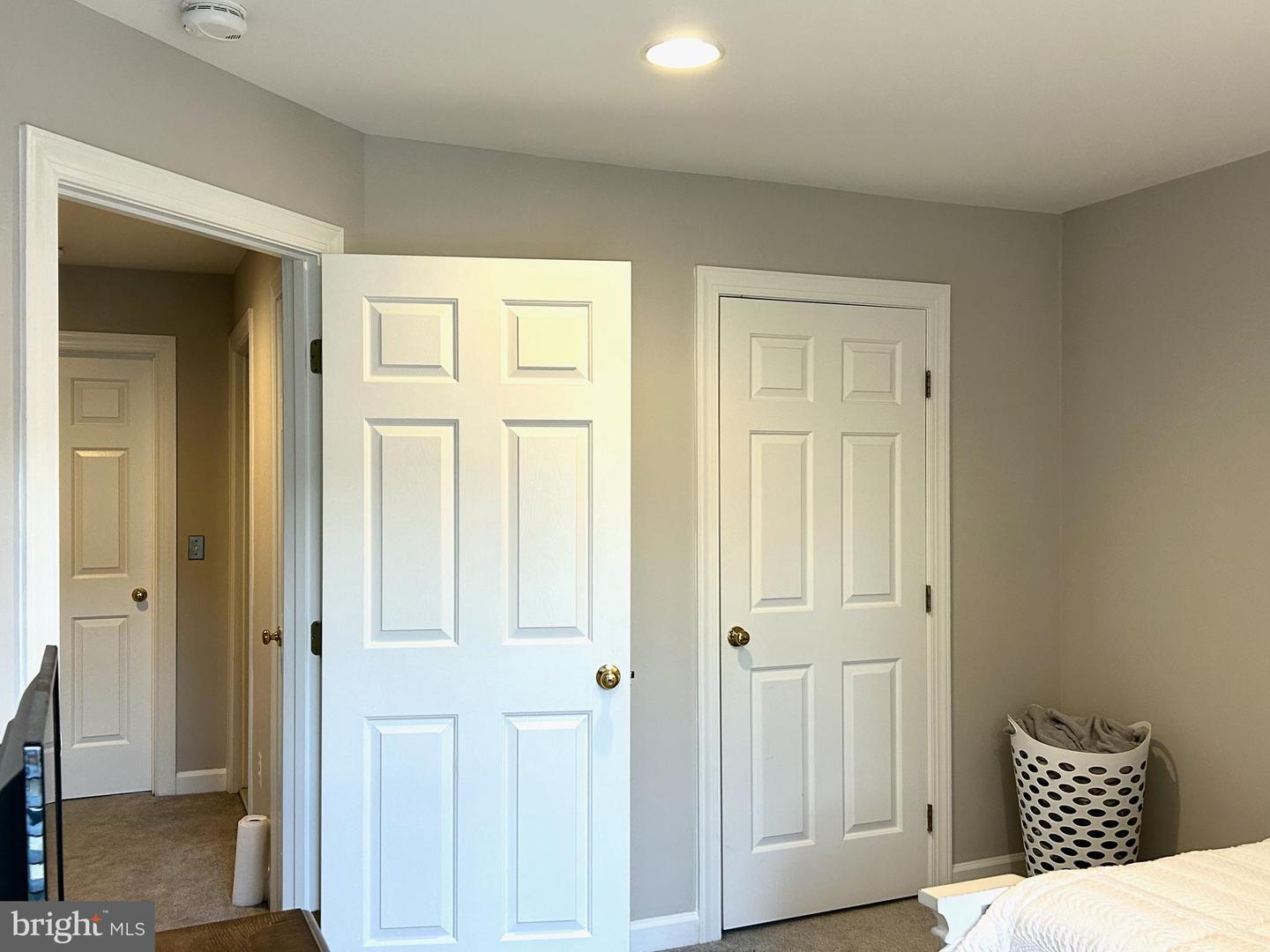 8057 SAMUEL WALLIS, LORTON, Virginia 22079, 3 Bedrooms Bedrooms, ,2 BathroomsBathrooms,Residential,For sale,8057 SAMUEL WALLIS,VAFX2257256 MLS # VAFX2257256